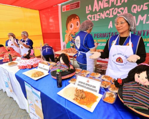 MUNICIPALIDAD PROVINCIAL DEL SANTA REALIZA FERIA DE ALIMENTACIÓN SALUDABLE PARA COMBATIR LA ANEMIA